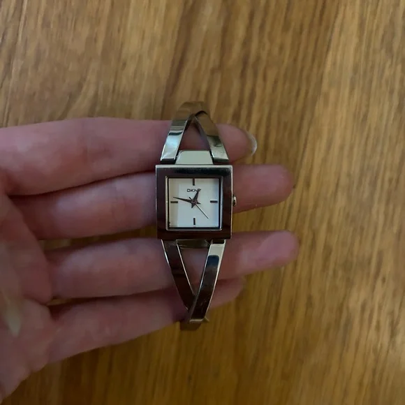 DKNY‎ NY-8651 New Battery Tortoise-Shell 43MM Crystal Dial 7.5\